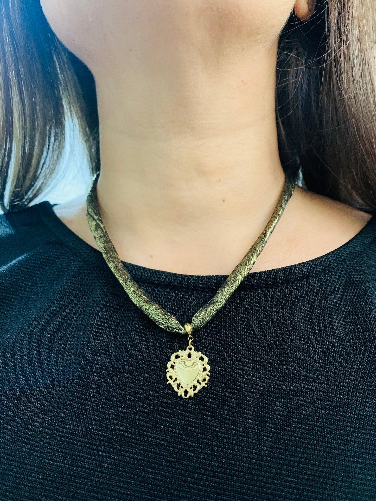 Choker Cuore Sacro