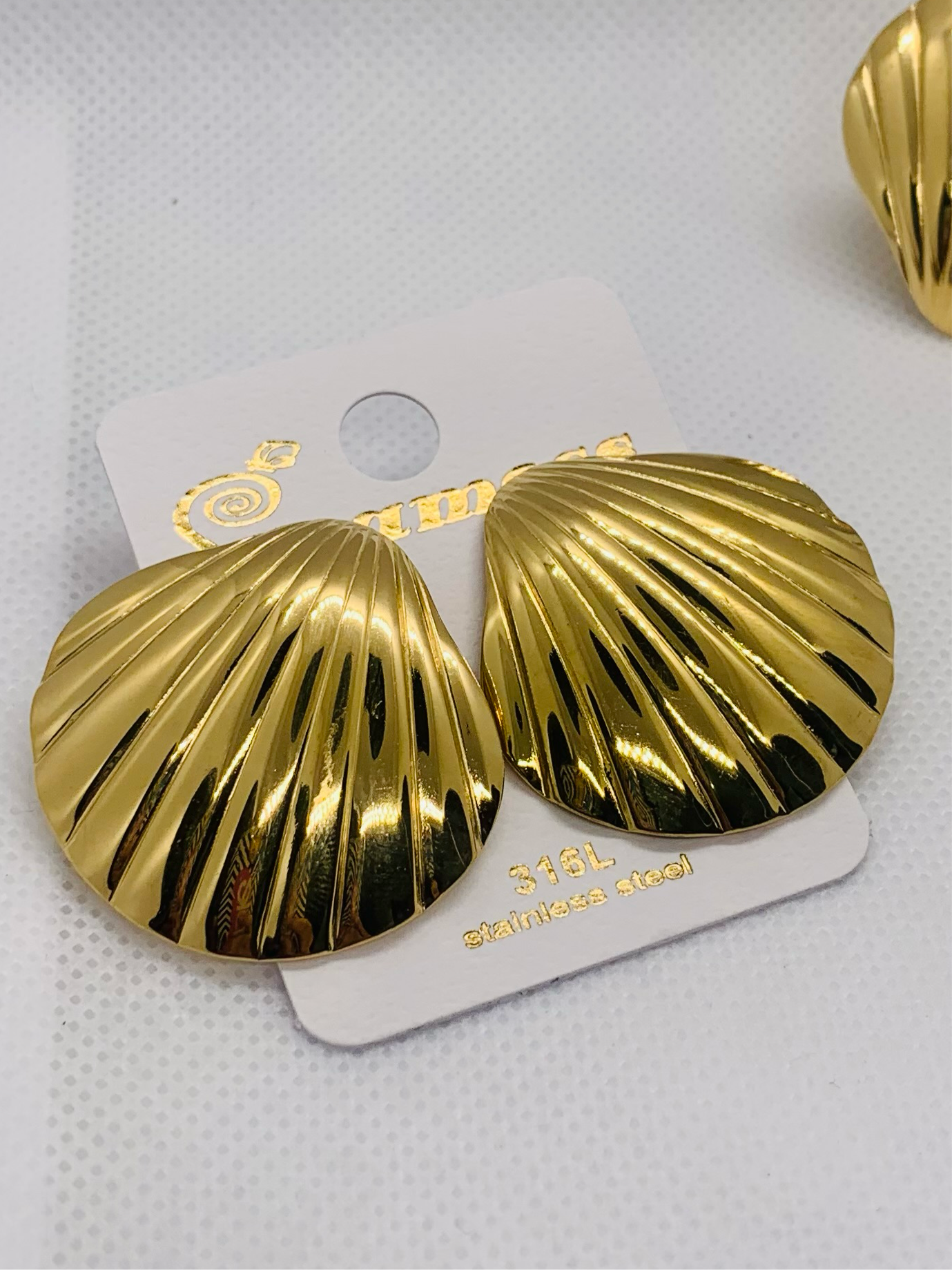 Orecchini Conchiglia Gold