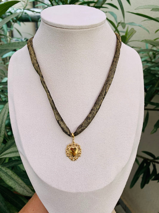 Choker Cuore Sacro
